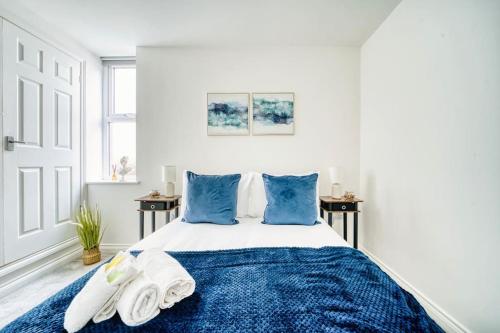 stunning 2 bed city centre and bute park