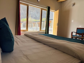 hunder tamarix resort