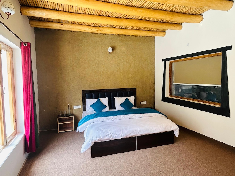 hunder tamarix resort