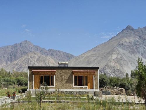 hunder tamarix resort