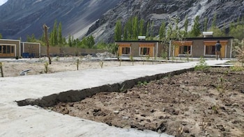 hunder tamarix resort