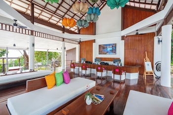 Anona Sunset Boutique,,5 star