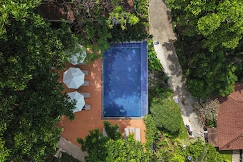 Anona Sunset Boutique,,5 star