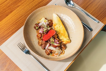 anona sunset boutique