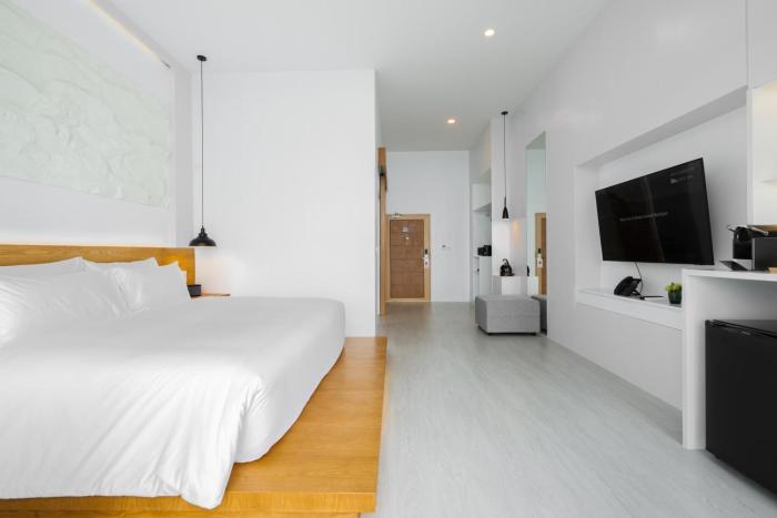 anona sunset boutique