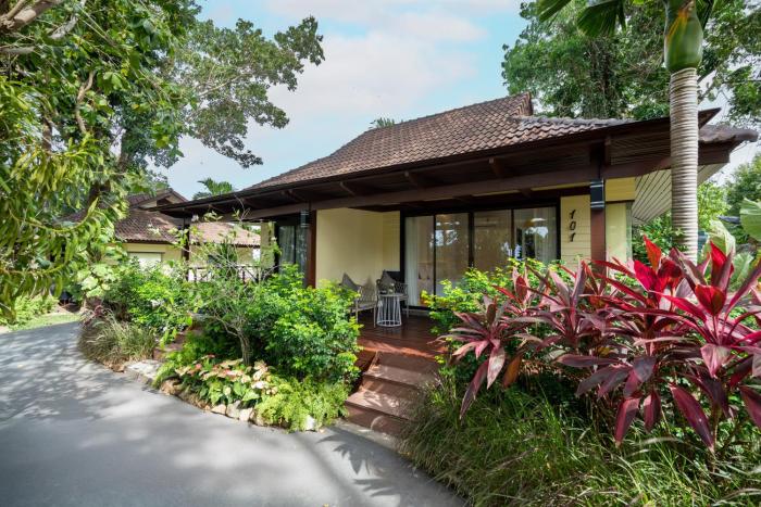 anona sunset boutique