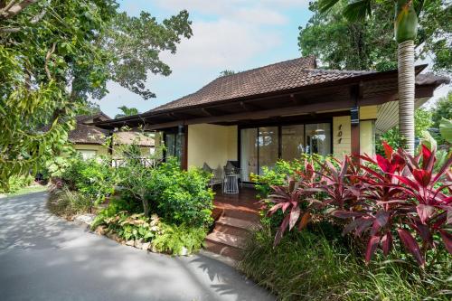 anona sunset boutique