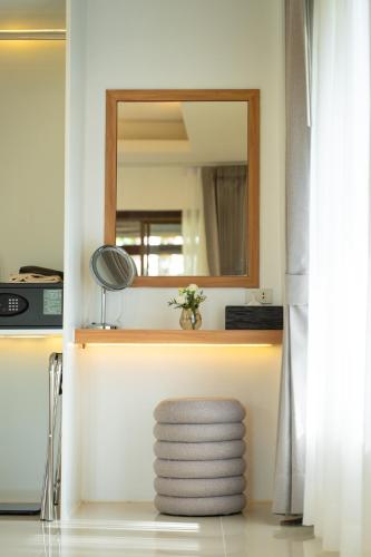 anona sunset boutique