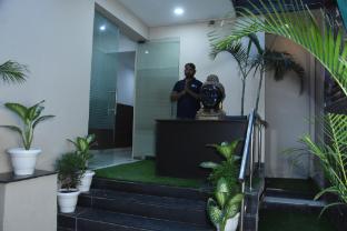 posh suites golf course road