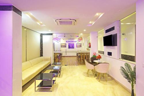 hotel de clark residency delhi airport