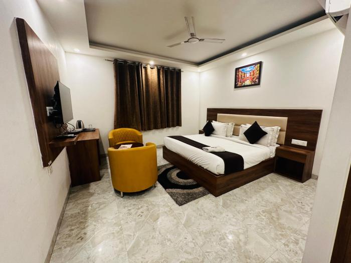 hotel de clark residency delhi airport
