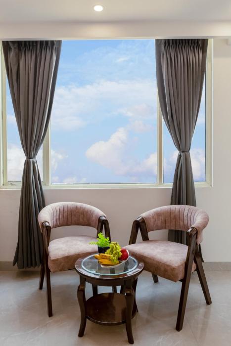 hotel de clark residency delhi airport