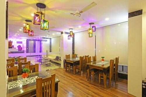 hotel de clark residency delhi airport