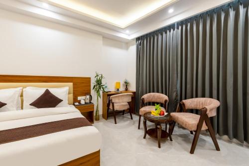 hotel de clark residency delhi airport