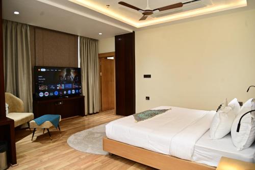 Indore International Convention Center,,3 star