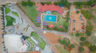 quad club resort and spa nandi hills