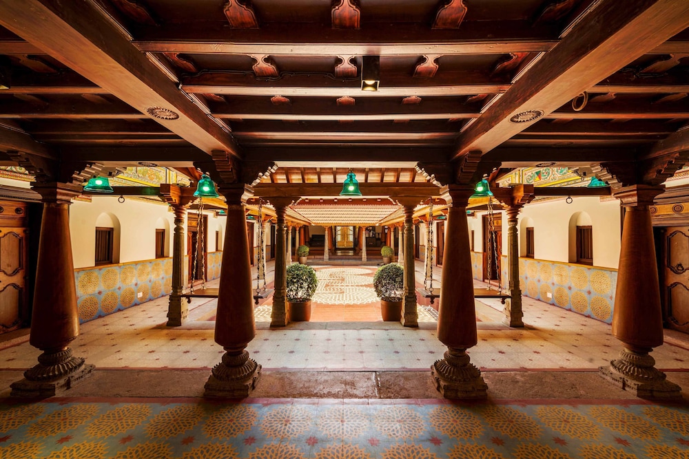 the lotus palace chettinad