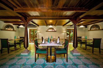 the lotus palace chettinad