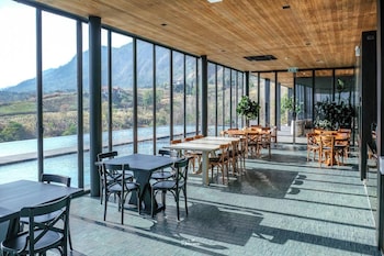 Le Bonheur Khaokho,,3 star