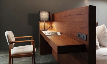 Le Bonheur Khaokho,,3 star