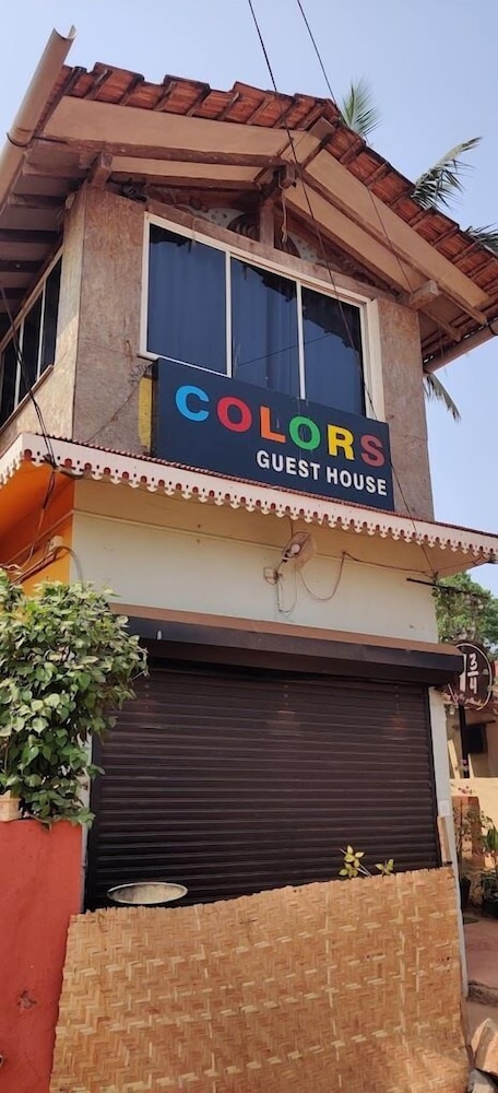 colors guest house