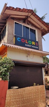 colors guest house