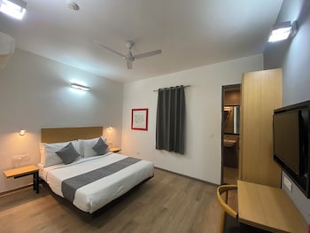 hotel crown omaxe the forest spa view