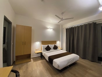 hotel crown omaxe the forest spa view