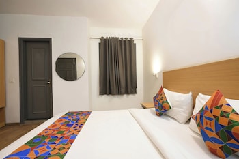 hotel crown omaxe the forest spa view