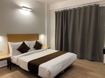 hotel crown omaxe the forest spa view