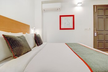 hotel aravali inn and banquet hall