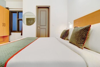 hotel aravali inn and banquet hall