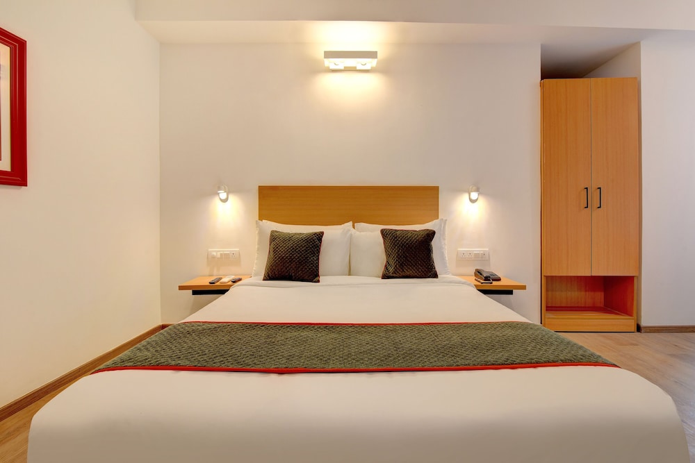 hotel aravali inn and banquet hall