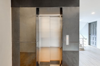 hotel aravali inn and banquet hall