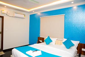 hotel skylights