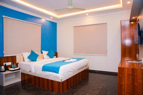 hotel skylights