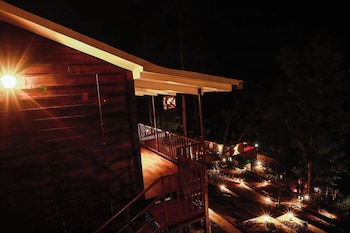 hilltop munnar by fracspace