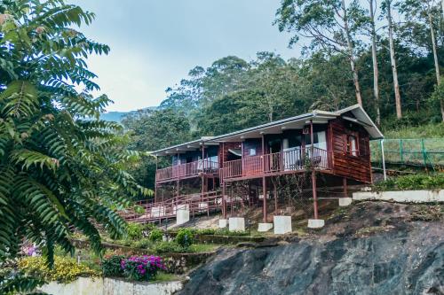 hilltop munnar by fracspace