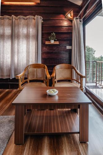 hilltop munnar by fracspace