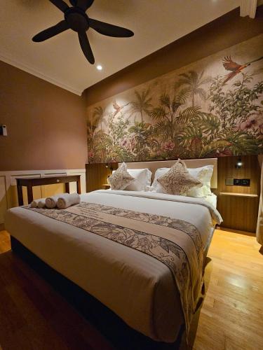 the palm suite lava mansion