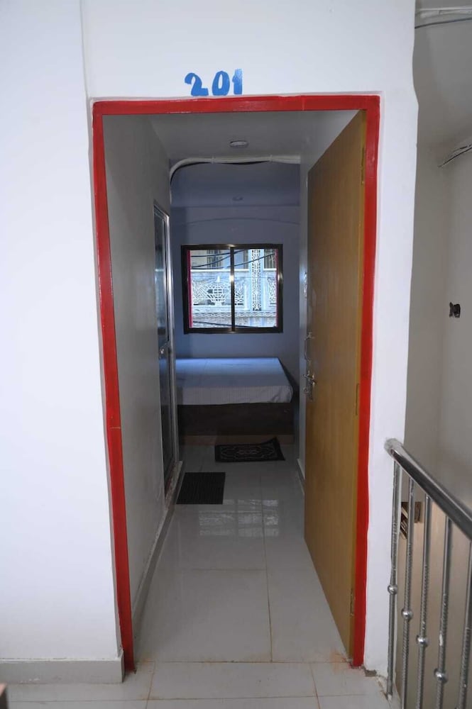 vip paying guest house