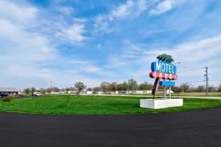 capri motel by oyo elwood wathena