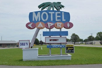 capri motel by oyo elwood wathena