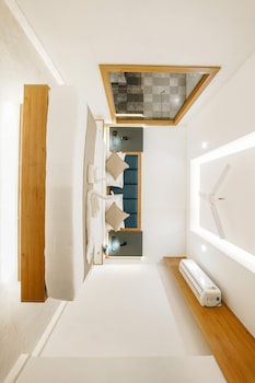 aurora hotels and resorts