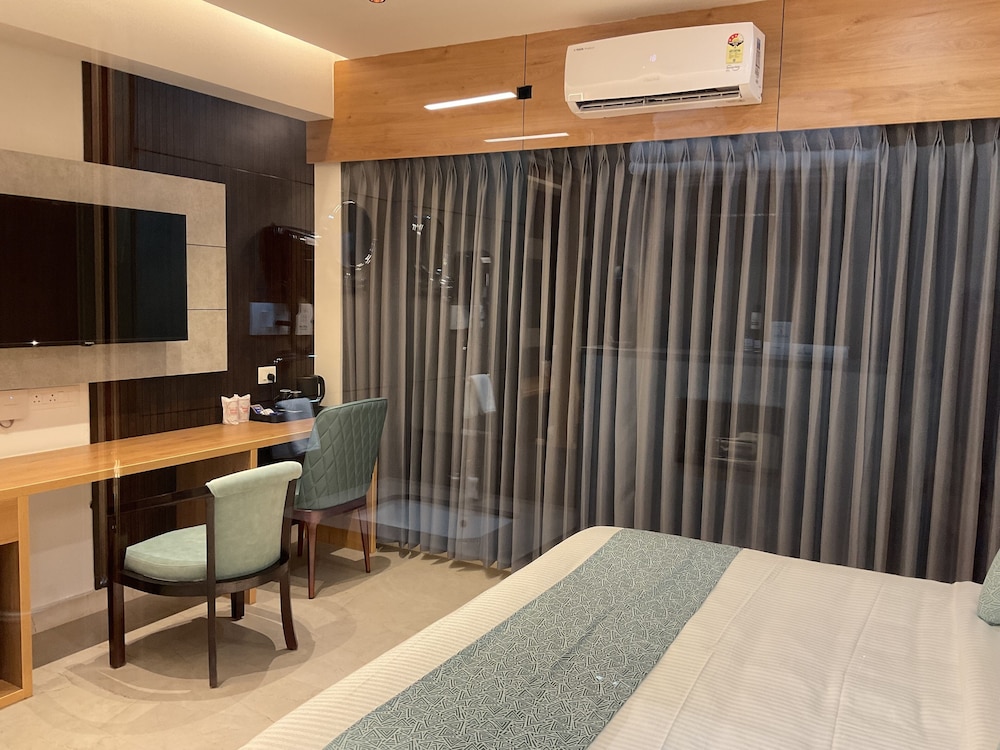 aurora hotels and resorts