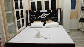 rudraksh home stay