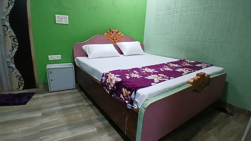 rudraksh home stay