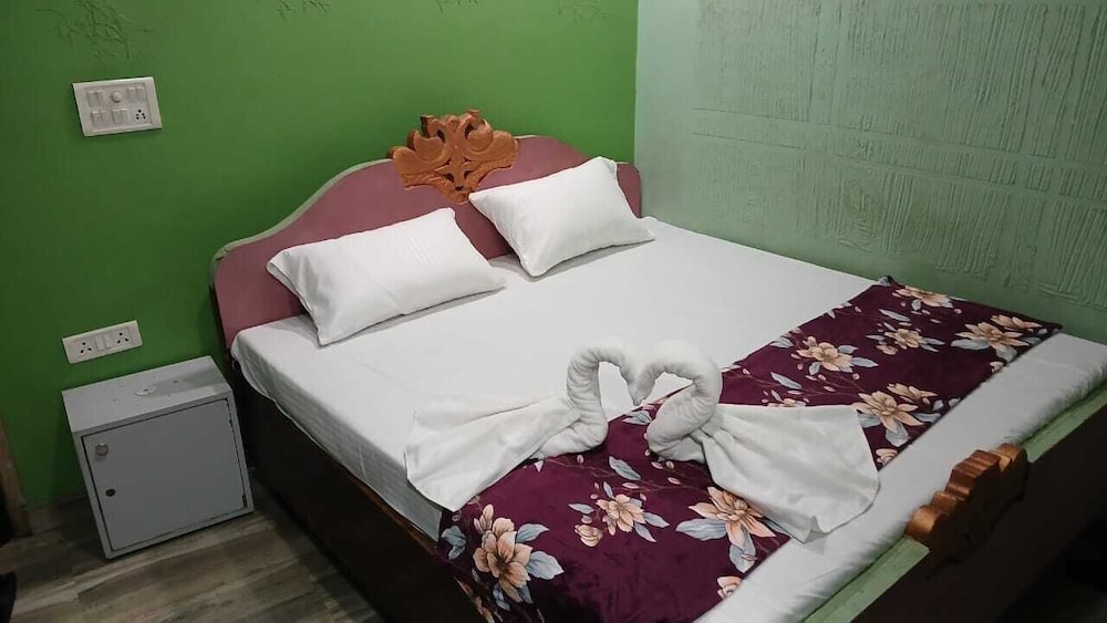 rudraksh home stay