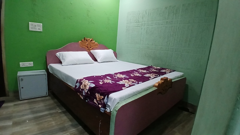 rudraksh home stay