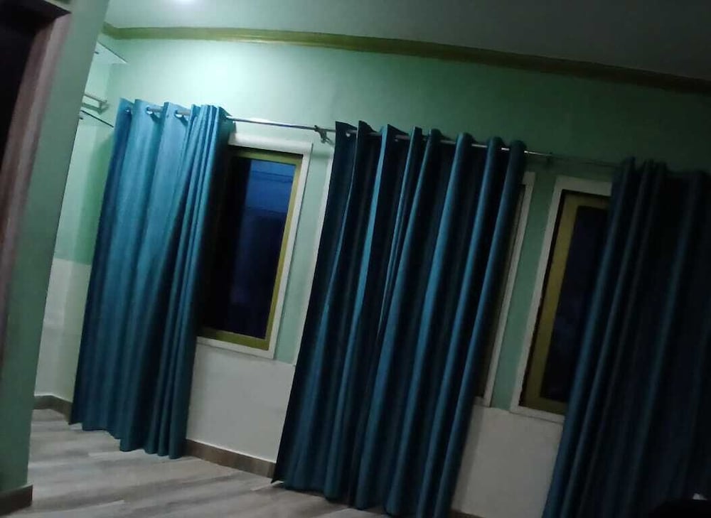 rudraksh home stay